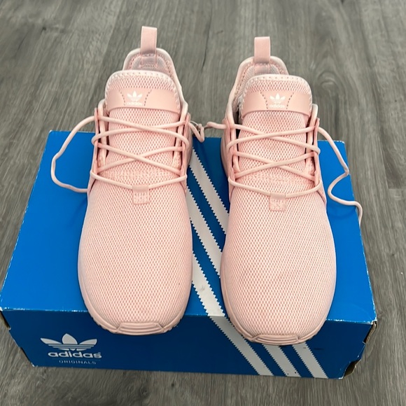Pink Adidas - Picture 2 of 5